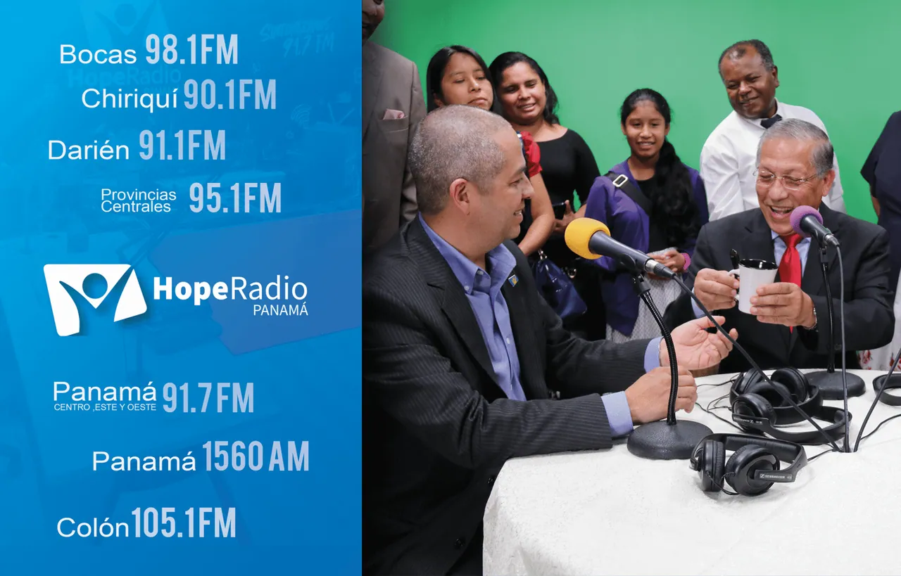 Collage de Hope Radio Panamá con las frecuencias de las emisoras y una entrevista en el estudio
